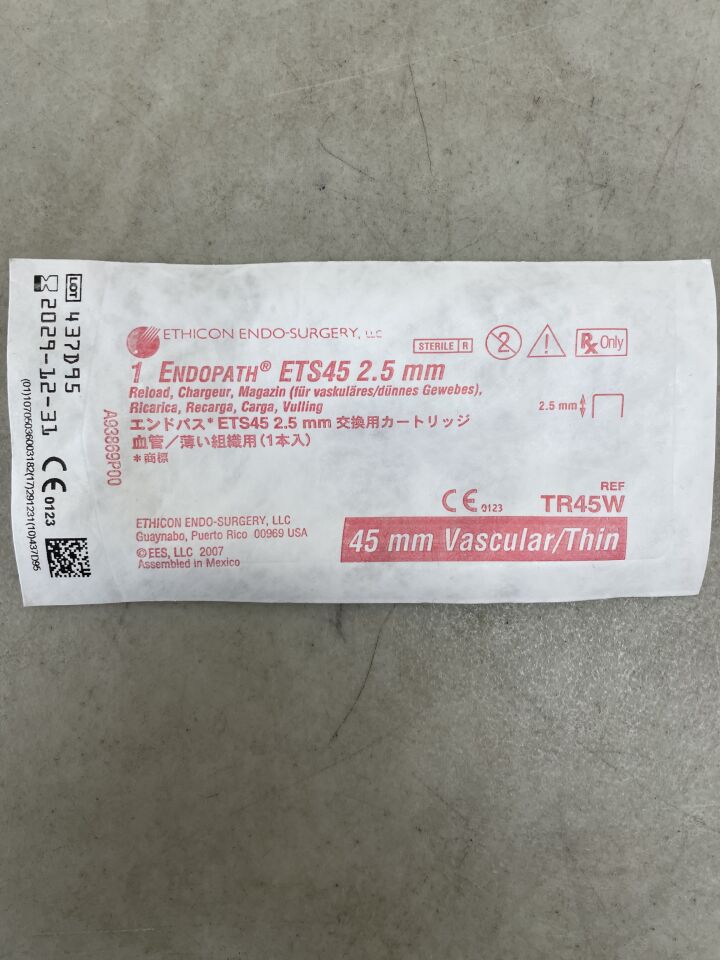 TR45W - ETHICON - Endopath ETS 鉸接式直線切割器替換裝,45 毫米,白色,(EA)-(有效期至:2029-12-31)