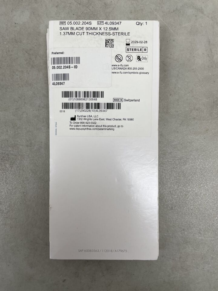 05.002.204S - SYNTHES - Saw Blade 90mm x 12.5mm, 1.37mm Cut Thickness, (BX/1) - ( Expiry Date: 2029-02-28 )