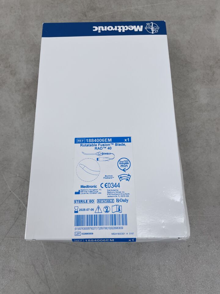 1884006EM - MEDTRONIC - 4.0mm RAD 40 Curved Rotatable Blade with Automated EM Tracking, (BX/1) - ( Expiry Date: 2025-07-06 )