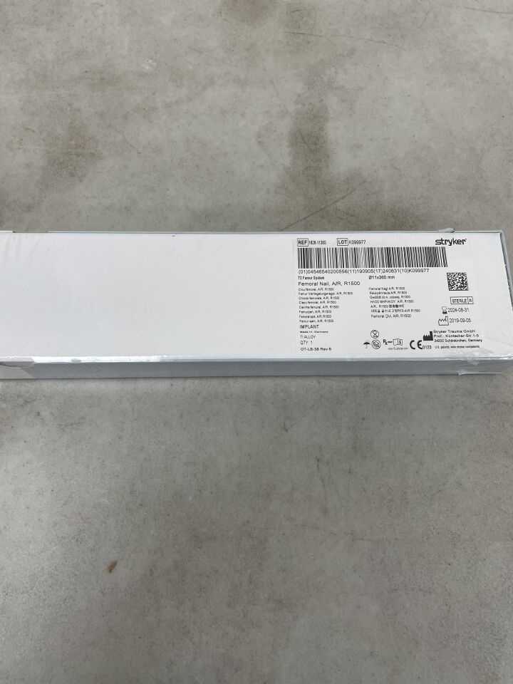 1828-1136S - STRYKER - T2 R1.5 Ti6AL4V Femoral Locking Nail, 11 dia. x 360 mm Length, (BX/1) - ( Expiry Date: 2024-08-31 )
