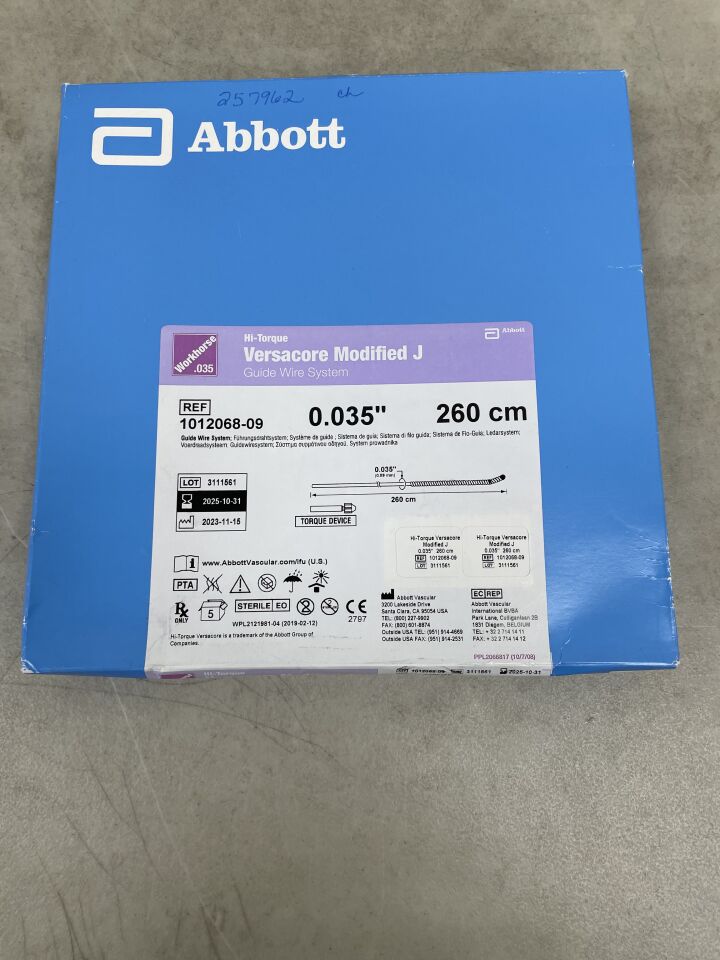 1012068-09 - ABBOTT - Hi-Torque Versacore Modified J Guide Wire System, 0.035", 260 cm, (BX/5) - ( Expiry Date: 2025-10-31 )