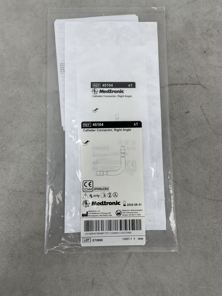 45104 - MEDTRONIC - Right Angle Catheter Connector, 1 ID x 1.9 mm OD, (EA) - ( Expiry Date: 2025-07-11 )
