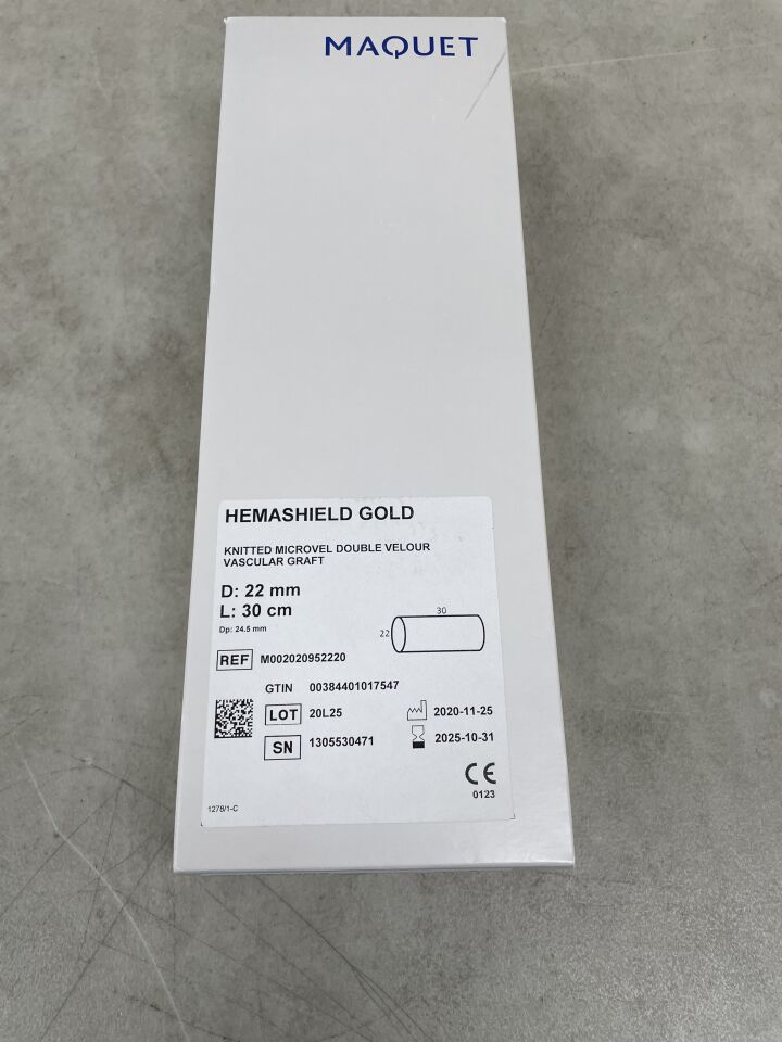 M002020952220 - MAQUET - Hemashield Gold Knitted Mocrovel Double Velour Vascular Graft 22mm x 30 cm , (BX/1) - ( Expiry Date: 2025-10-31 )