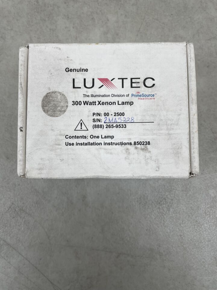 00-2500 - LUXTEC - 300 Watt Xenon Lamp , ( BX/1 ) - ( Expiry Date : 2099-12-31 )