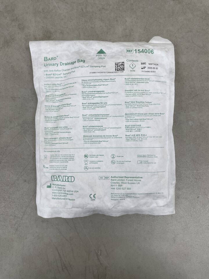 154006 - BARD - Bolsa de drenaje urinario con cámara antirreflujo y puerto de muestreo Bard EZ-Lok, 200 ml (unidad) - (Fecha de caducidad: 30/06/2026)