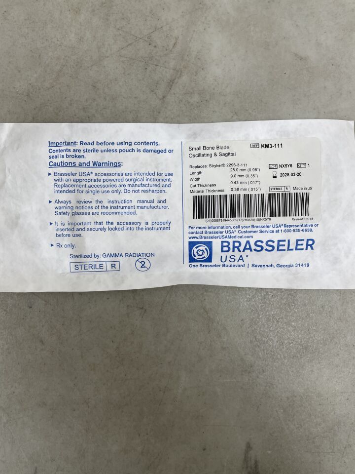 KM3-111 - BRASSELER - Hoja pequeña para hueso, oscilante y sagital, 25 x 9 mm, (unidad) - (Fecha de caducidad: 20/03/2028)