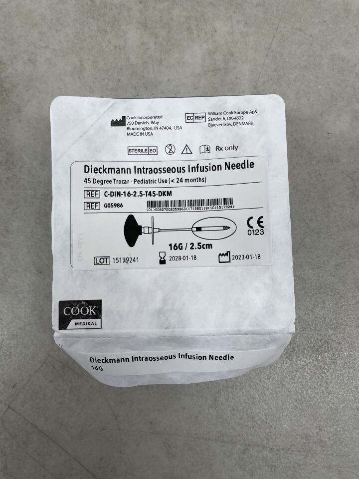 G05986 - COOK - Dieckmann Intraosseous Infusion Needle, 45° Trocar, 16G x 2cm, (EA) - ( Expiry Date: 2028-01-18 )