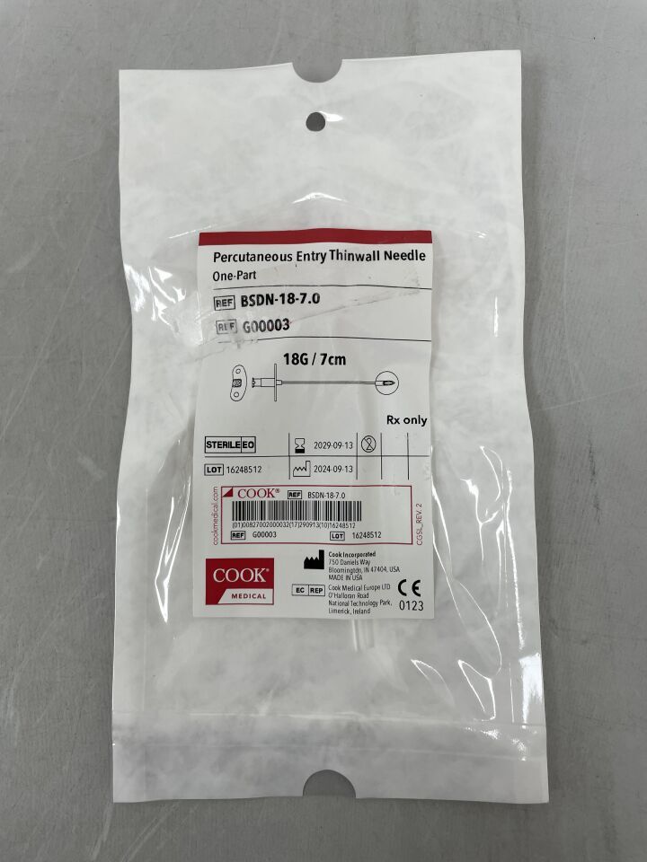 G00003 - COOK - Aguja de pared fina para punción percutánea, 18 G x 7 cm, (unidad) - (Fecha de caducidad: 13/09/2029)