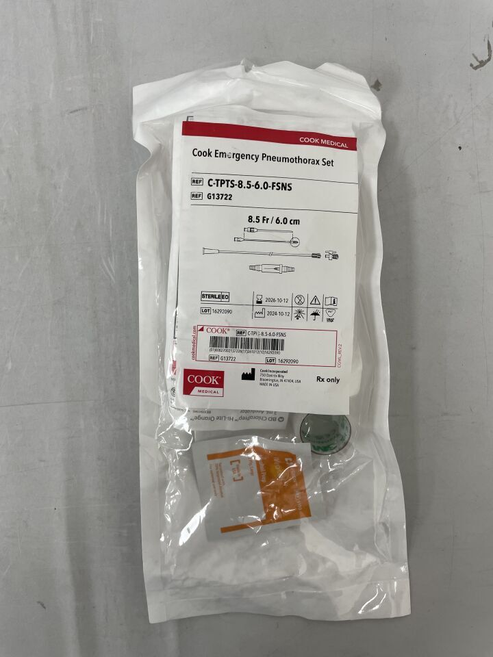 G13722 - COOK - 緊急氣胸套裝 - C-TPTS-8.5-6.0-FSNS - 8.5Fr x 6cm,(EA)-(有效期限至:2026-10-12)