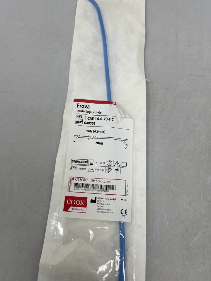 G48303 - COOK - Introductor de intubación Frova, 14 Fr. x 70 cm, (unidad) - (Fecha de caducidad: 03/01/2027)