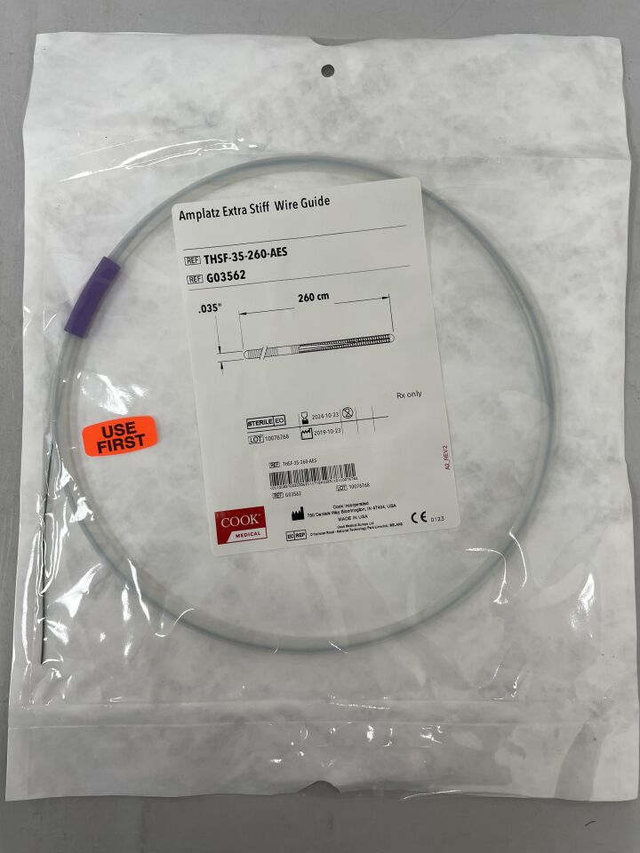G03562 - COOK - Amplatz Extra Stiff Wire Guide, .035" x 260cm, (EA) - ( Expiry Date: 2024-10-23 )