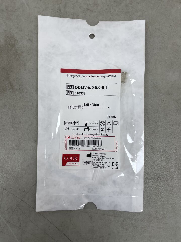 G10338 - COOK - Catéter transtraqueal de emergencia para vía aérea, tamaño 6 Fr, 2 mm de diámetro interior x 5 cm de longitud, (unidad) - (Fecha de caducidad: 14/03/2026)