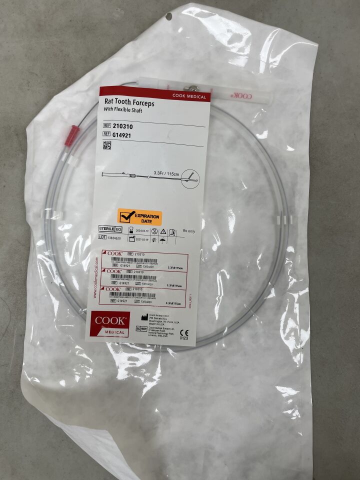 G14921 - COOK - Safe-T-J Tip Fixed Core Wire Guide, 0.035 in. dia. x 260 cm Length, (EA) - ( Expiry Date: 2024-03-19 )