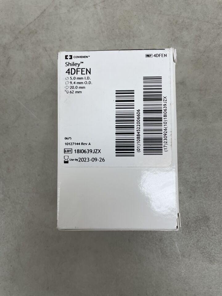 4DFEN - COVIDIEN - Shiley Tracheostomy Tube, Cuffed, Fenestrated w/DIC 5.0mm, (BX/1) - ( Expiry Date: 2023-09-26 )