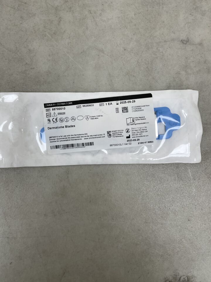 88700010 - ZIMMER - Dermatome Blades, () - ( Expiry Date: 2025-09-29 )