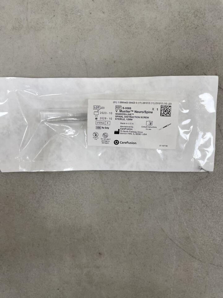 S-0088 - CAREFUSION - V. Mueller Distraction Screw 12mm
, () - ( Expiry Date: 2028-10-12 )