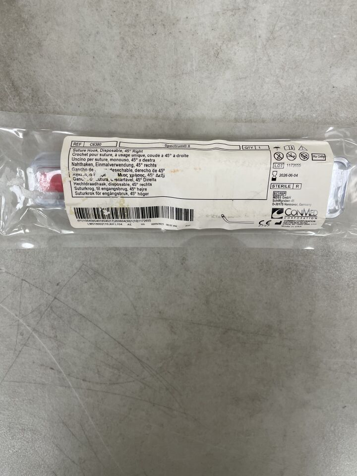 C6380 - CONMED - Disposable Suture Hook, 45 Degree, Right (Red), (EA) - ( Expiry Date: 2026-06-04 )