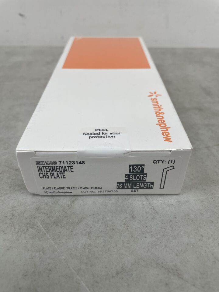 71123148 - SMITH & NEPHEW - Compression Hip Screw Intermediate Plate, 76 mm Length, 130 Degree Angle, (BX/1)