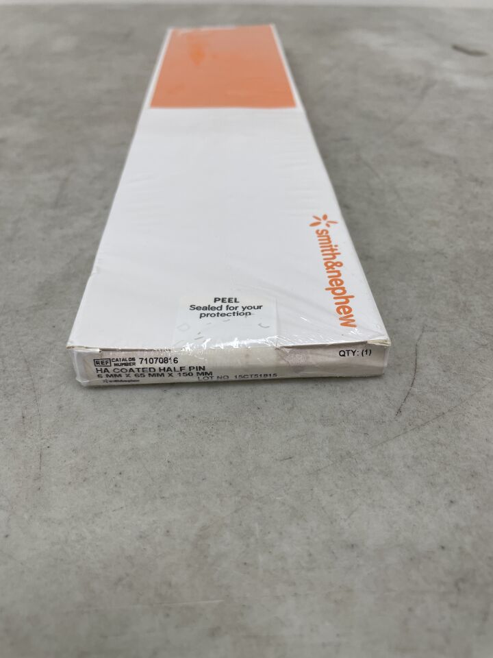 71070816 - SMITH & NEPHEW - hydroxyapatite half pin 6mm diameter 65mm thread x 150mm shank, (BX/1)