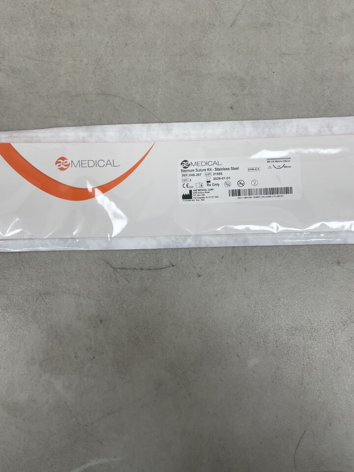048-267 - A&E MEDICAL - Kit de sutura para esternotomía de alambre doble de 14", corte convencional CCS2 (3 por paquete), (cada uno) - (Fecha de vencimiento: 01/01/2029)