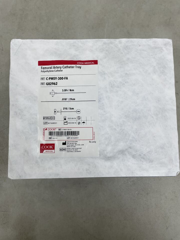 G02962 - COOK - Femoral Artery Catheter Tray, Polyethylene Catheter, 3Fr/8cm, (EA) - ( Expiry Date: 2025-08-18 )