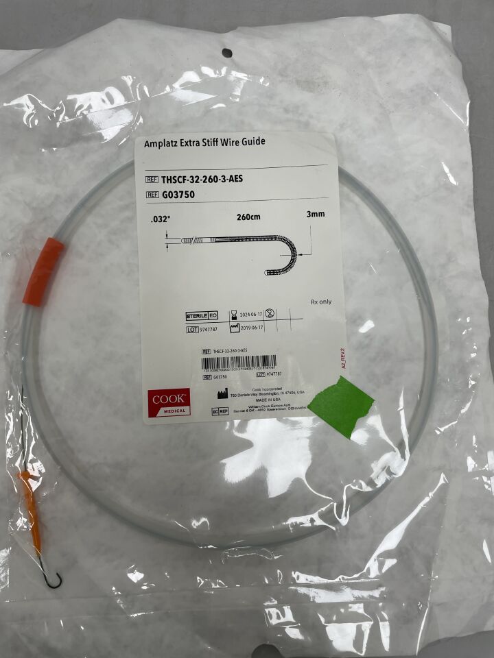 G03750 - COOK - Amplatz Support Guidewire, PTFE Extra Stiff / Curved 0.032" x 260cm, (EA) - ( Expiry Date: 2025-01-03 )