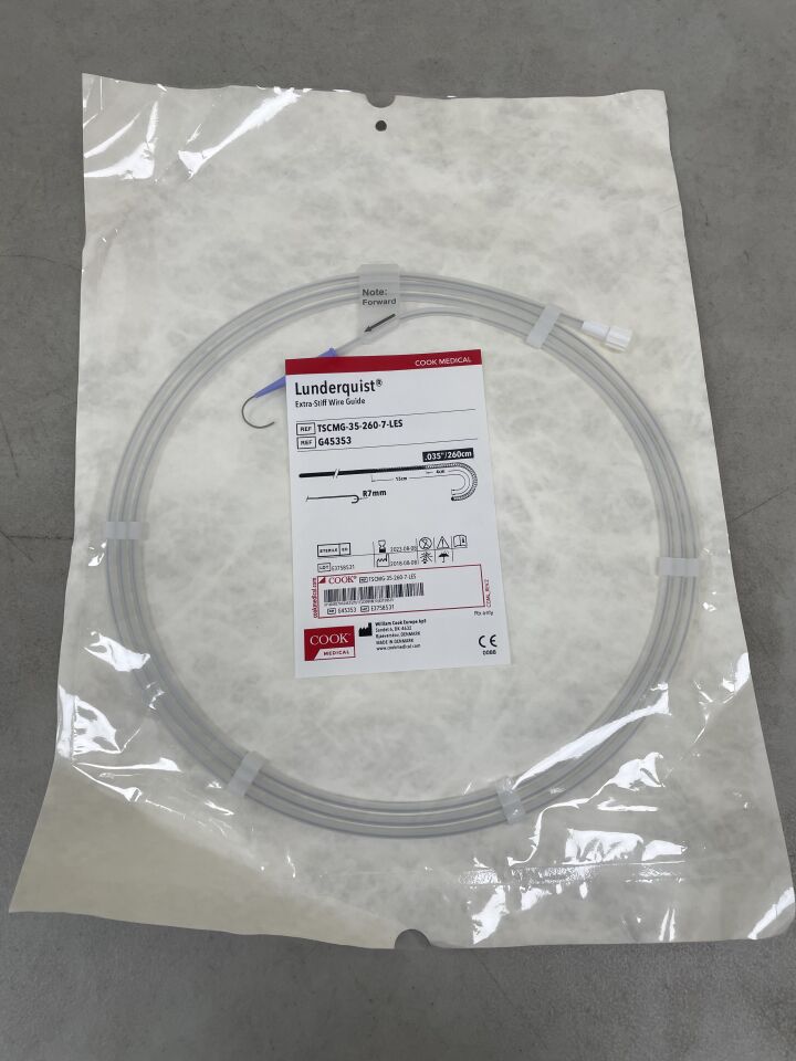 G45353 - COOK - Lunderquist Extra Stiff Wire Guide, Curved 0.035" x 260cm, (EA) - ( Expiry Date: 2023-08-08 )