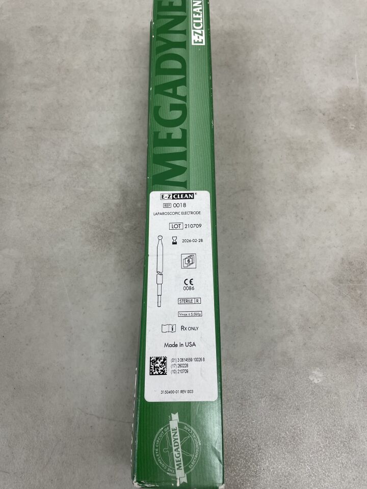 18 - MEGADYNE - E-Z CLEAN Disposable Laparoscopic Electrode, Curved Spatula, 13-1/2, (BX/6) - ( Expiry Date: 2026-02-28 )