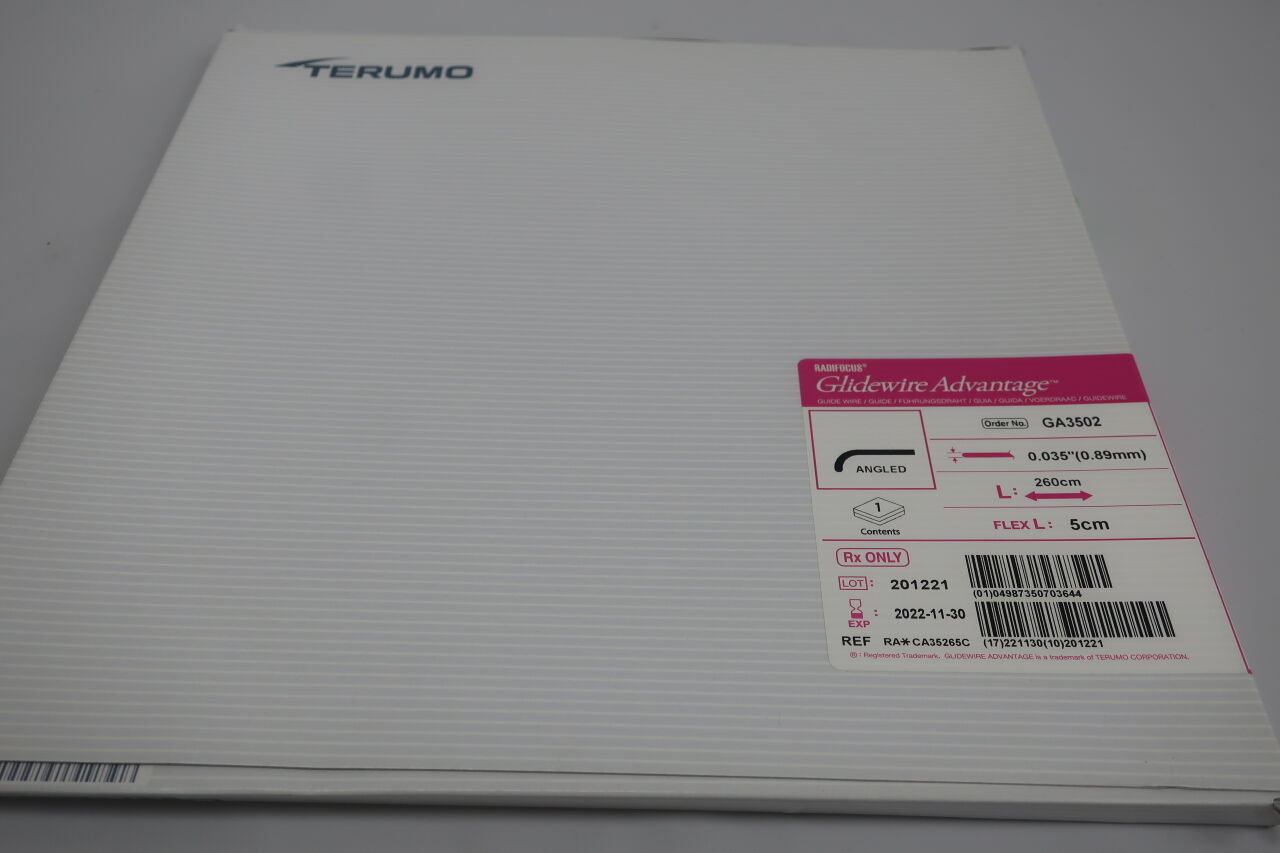 GA3502 - TERUMO - Radifocus Glidewire Advantage - Angled - .035" x 260cm x 5cm
, (BX/1) - ( Expiry Date: 2025-10-31 )