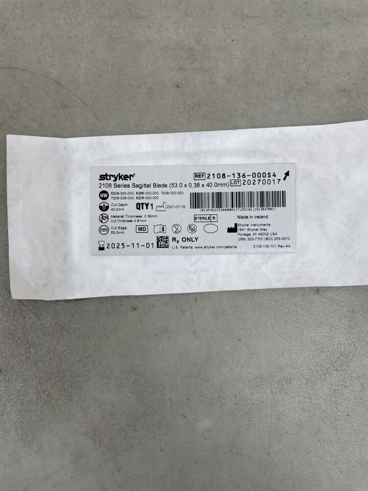 2108-136-000S4 - STRYKER - 2108 Series Sagittal Blade: Sternum, 53mm x 0.38mm x 40mm, (EA) - ( Expiry Date: 2025-11-01 )