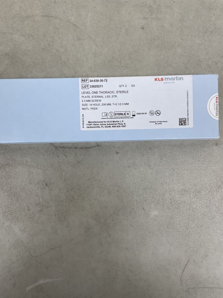 24-039-30-72 - KLS MARTIN - Level One Thoracic Plate, 14 Hole, 208mm, 2.3mm Screw, (BX/2) - ( Expiry Date: 2029-06-30 )
