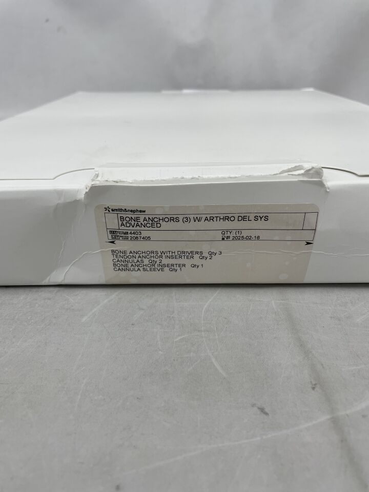 4403 - SMITH & NEPHEW - Bone Anchors & Instruments , (BX/1) - ( Expiry Date: 2025-10-31 )
