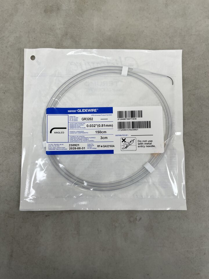 GR3202 - TERUMO - Radifocus Glidewire - Angled - .032" x 150cm x 3cm, (EA) - ( Expiry Date: 2025-08-31 )
