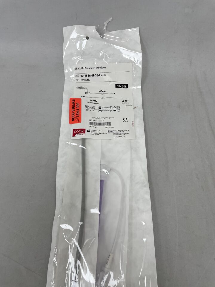 G28445 - COOK - Performer Introducer with Radiopaque Band 16F x 45cm, 0.038", (EA) - ( Expiry Date: 2025-09-05 )