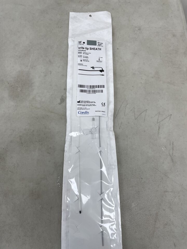 401-535M - CORDIS - Brite Tip SHEATH Introducer - 5Fr x 35cm x .035", (EA) - ( Expiry Date: 2025-11-22 )