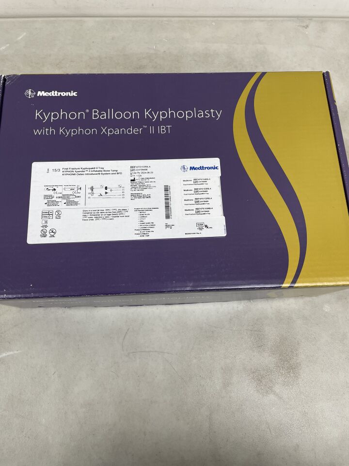 KPX153RB-A - MEDTRONIC - Kyphon 15/3 First Fracture Tray Xpander w/Two QL885 Inflators & VacLok Syringe, (BX/1) - ( Expiry Date: 2025-10-01 )
