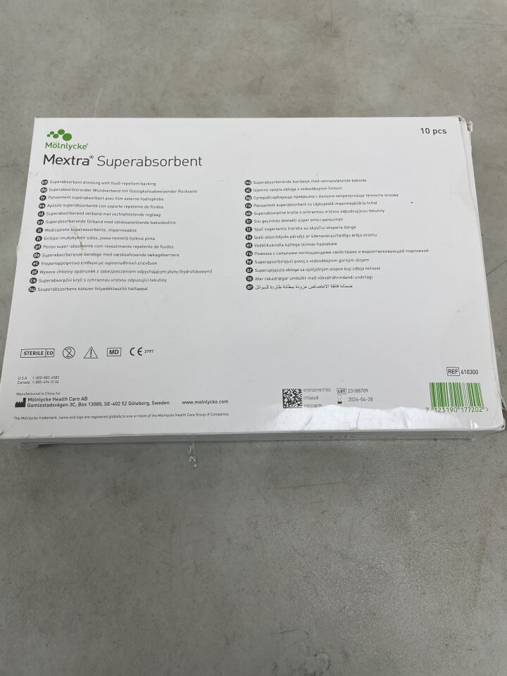 610300 - MöLNLYCKE - Mextra Superabsorbent Wound Dressing, 17.5 x 22.5cm, (BX/10) - ( Expiry Date: 2025-05-31 )