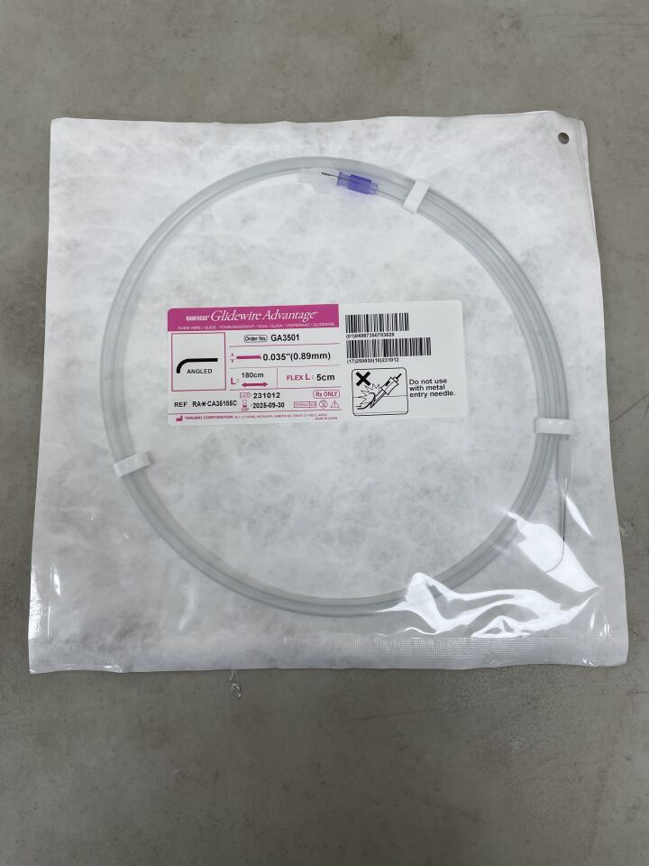 GA3501 - TERUMO - Radifocus Glidewire Advantage - Angled - .035" x 180cm x 5cm, (EA) - ( Expiry Date: 2025-03-11 )