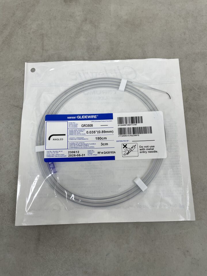 GR3508 - TERUMO - Radifocus Glidewire - Angled - .035" x 180cm x 3cm, (EA) - ( Expiry Date: 2025-11-17 )