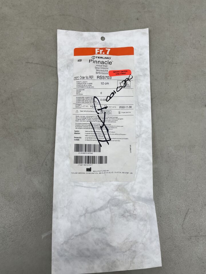 RSS703 - TERUMO - Pinnacle Introducer Sheath - 7Fr x 10cm x .038", (EA) - ( Expiry Date: 2025-10-18 )