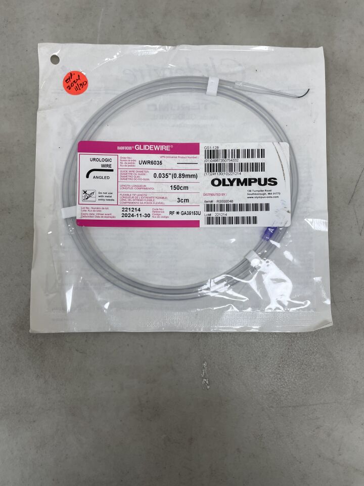 UWR6035 - TERUMO - Radifocus Glidewire - Angled, Urologic Wire - .035" x 150cm x 3cm, (EA) - ( Expiry Date: 2025-11-20 )