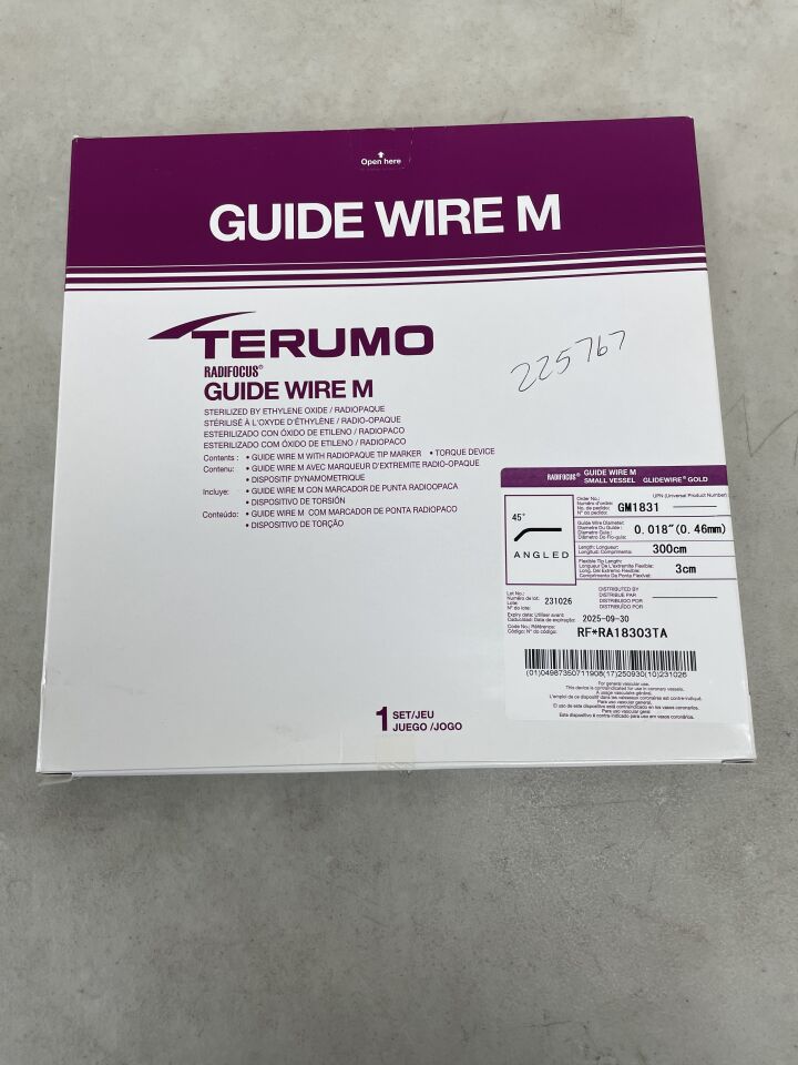 GM1831 - TERUMO - Radifocus Guide Wire M - Small Vessel Glidewire Gold - 45 Degree Angled - .018" x 300cm x 3cm, (BX/1) - ( Expiry Date: 2025-05-31 )
