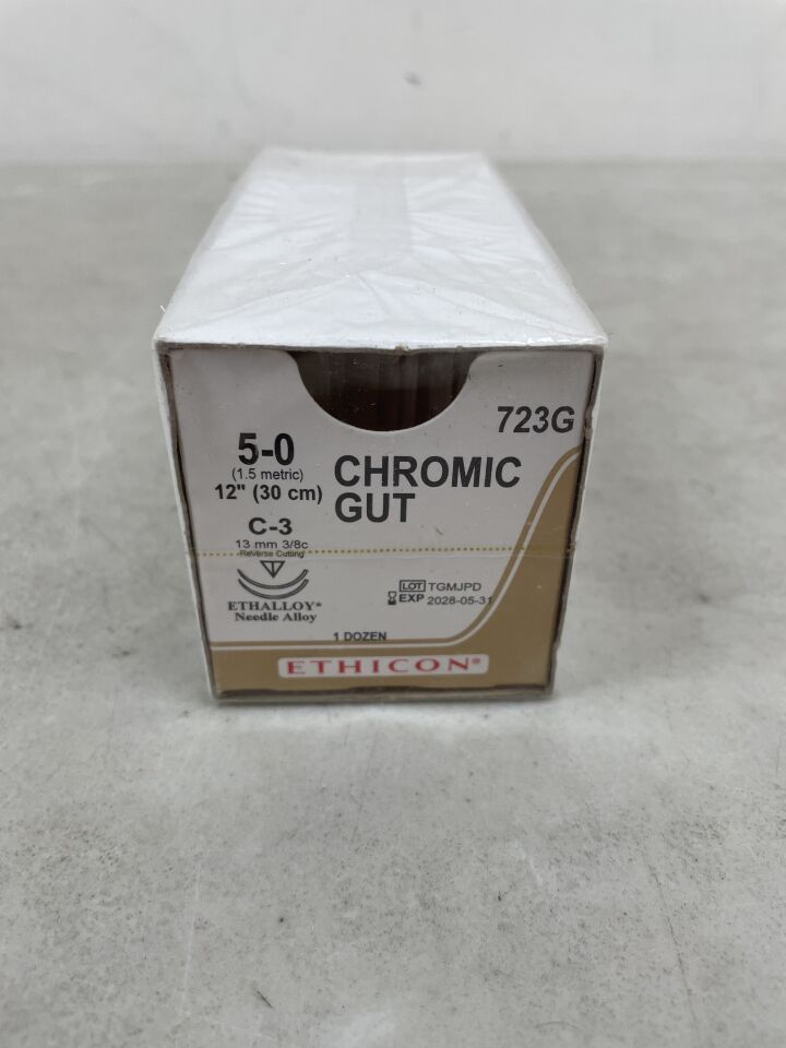 723G - ETHICON - Gut Chromic Absorbable Monofilament Suture, Size 5-0, 12 in. Length, C-3 Needle , ( BX/12 ) - ( Expiry Date : 2028-05-31 )