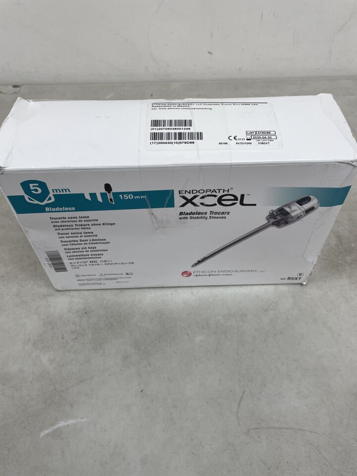 B5XT - ETHICON - Endopath Xcel Stability Sleeve Bladeless Trocar, 5 dia. x 150 mm L Shaft , ( BX/6 ) - ( Expiry Date : 2030-04-30 )