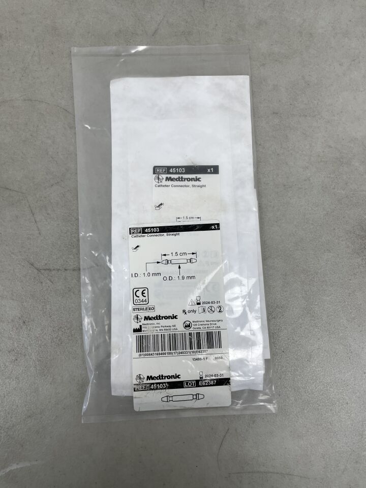 45103 - MEDTRONIC - Catheter Connector, Straight, 1.5cm, (EA) - ( Expiry Date: 2024-03-31 )