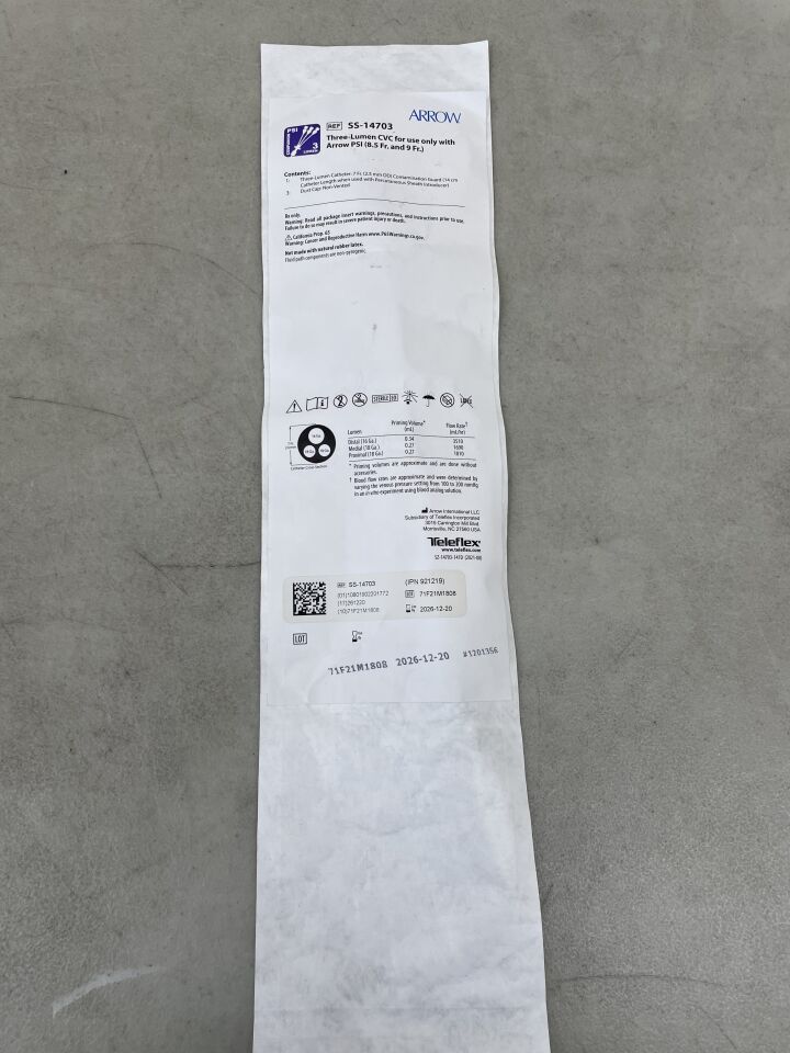 SS-14703 - TELEFLEX - Three-Lumen CVC w/Blue FlexTip 7F, (EA) - ( Expiry Date: 2026-12-20 )