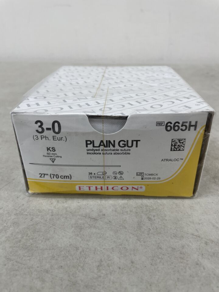665H - ETHICON - Surgical Gut Suture - Plain, Straight Cutting Needles, Absorbable, KS 60mm Straight, Plain Monofilament 27" = 70cm, Size: 3-0, (BX/36) - ( Expiry Date: 2028-02-29 )