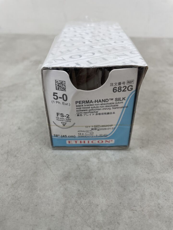 682G - ETHICON - Perma-Hand Non-Absorbable Braided Silk Suture, Size 5-0, 18 in. Length, FS-2 Needle, (BX/12) - ( Expiry Date: 2029-01-31 )