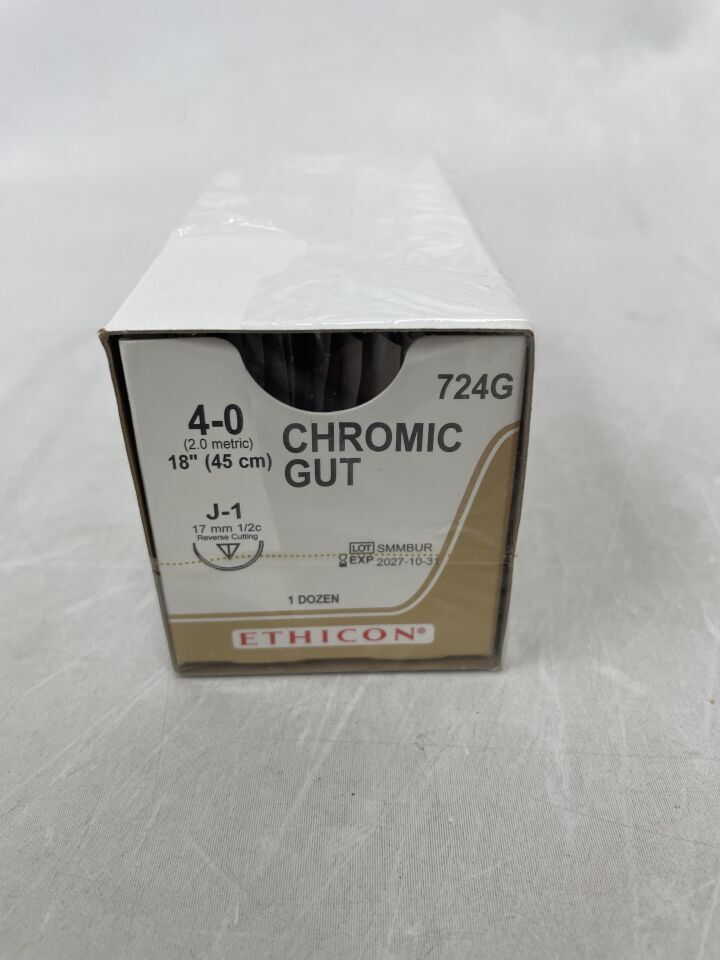 724G - ETHICON - Surgical Gut Suture - Chromic, Reverse Cutting, Absorbable, J-1 17mm ½ Circle, Chromic Monofilament 18" ˜ 45cm, Size: 4-0, (BX/12) - ( Expiry Date: 2027-10-31 )