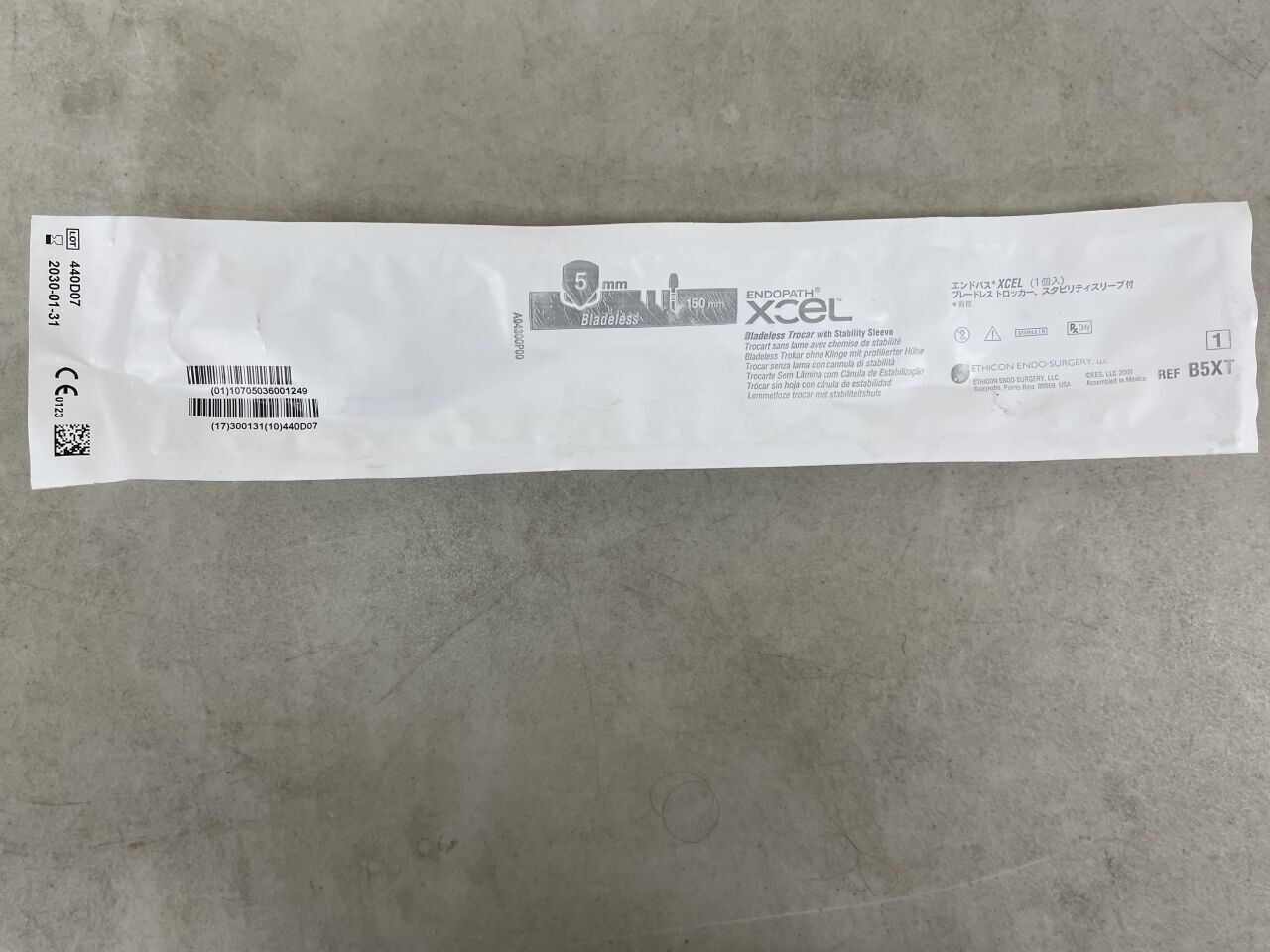B5XT - ETHICON - Endopath Xcel Stability Sleeve Bladeless Trocar, 5 dia. x 150 mm L Shaft, (EA) - ( Expiry Date: 2030-01-31 )